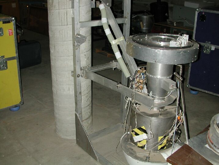 Ballon Water Vapor Flow Tube Image #03><br>
<br>
<hr noshade color=